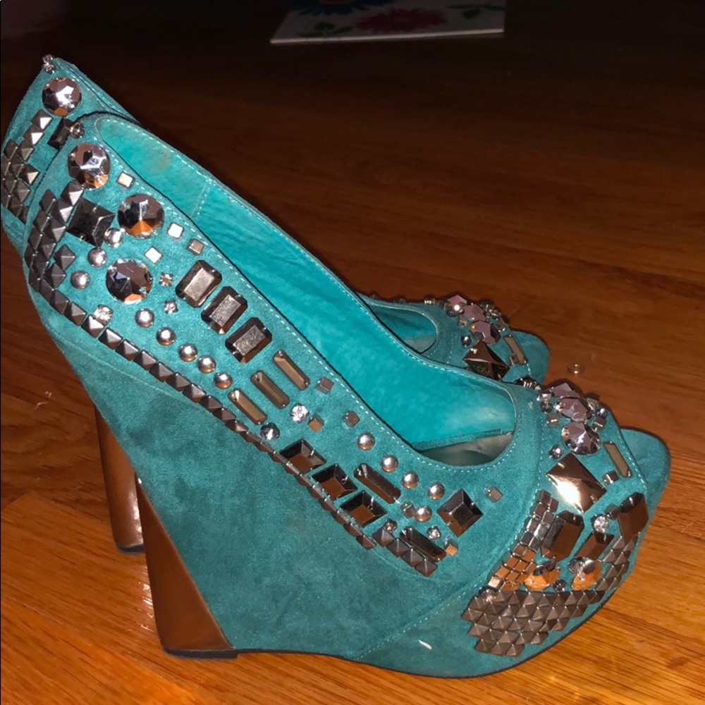 Wild Pair Wedges